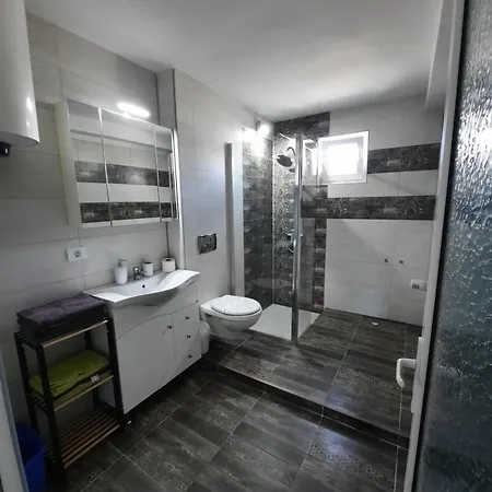 Casa Bon Relax , Rooms&apartaments דירה טוזלה